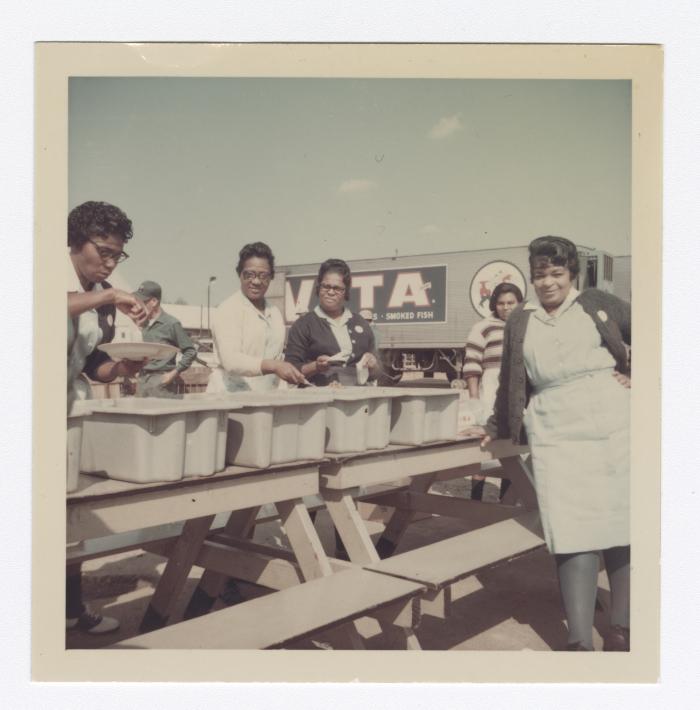 VITA Foods employees at the annual picnic