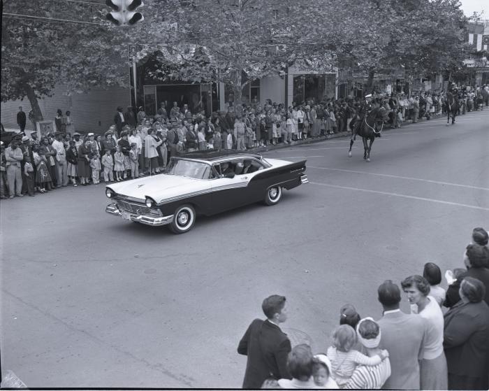 Chestertown's 250th Anniversary parade along High Street