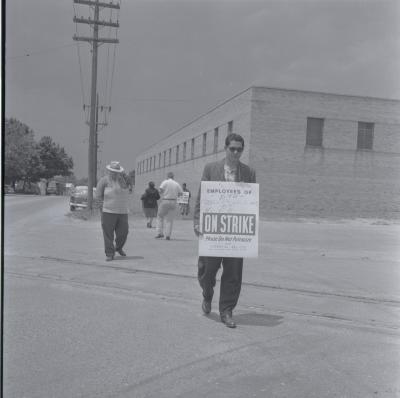 Vita Foods picket line