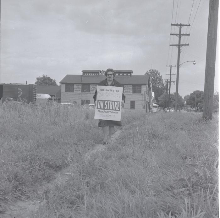 Vita Foods picket line