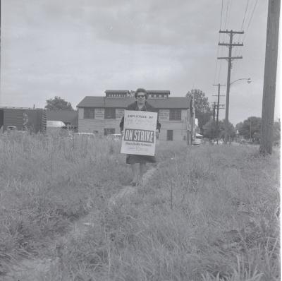 Vita Foods picket line