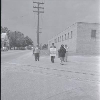 Vita Foods picket line