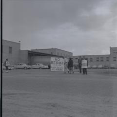 Vita Foods picket line