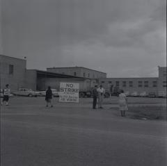 Vita Foods picket line
