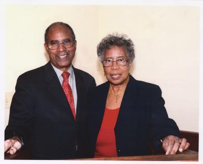 Tom and Joan Groce posing for a photo