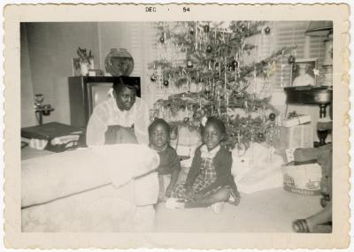 Sharon Cann, Charlotte "Betty" Frisby Edgerton, and Rosalind Bessick Hynson 