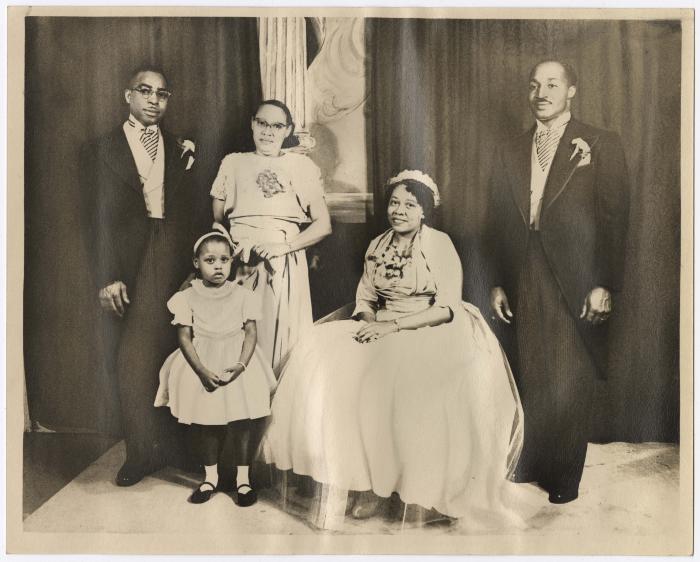 Manuel wedding party photograph