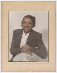 Gertrude Manuel's engagement photo