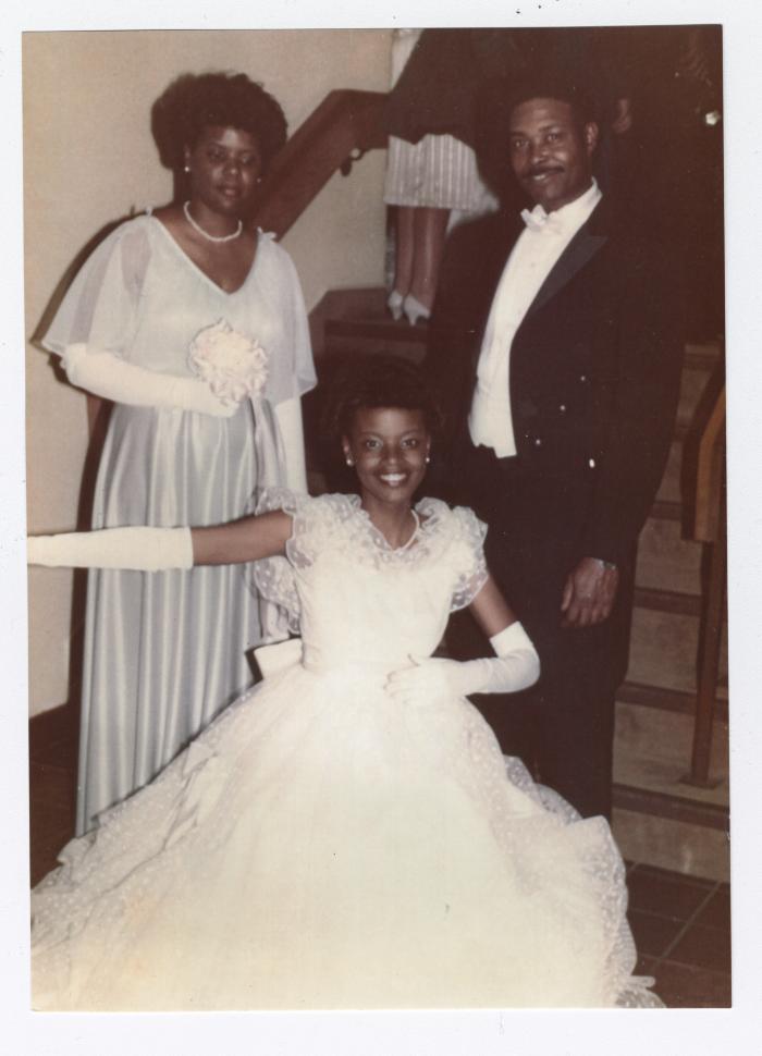 Monique Saunders with parents Cheryl and James Saunders