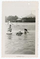 Essie Nickerson, Emma Hutchins, and Eleanor Ringgold at Sparrow's Beach, 1953