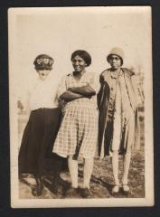Maggie, Lizzie, and Gertrude Hutchins