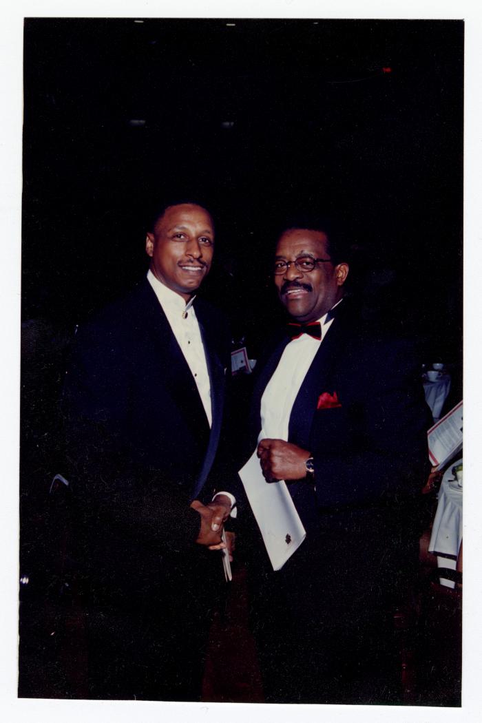 Sam Ringgold Jr. with Johnnie Cochran 