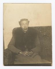 Elaine Hamilton Hopkins sitting