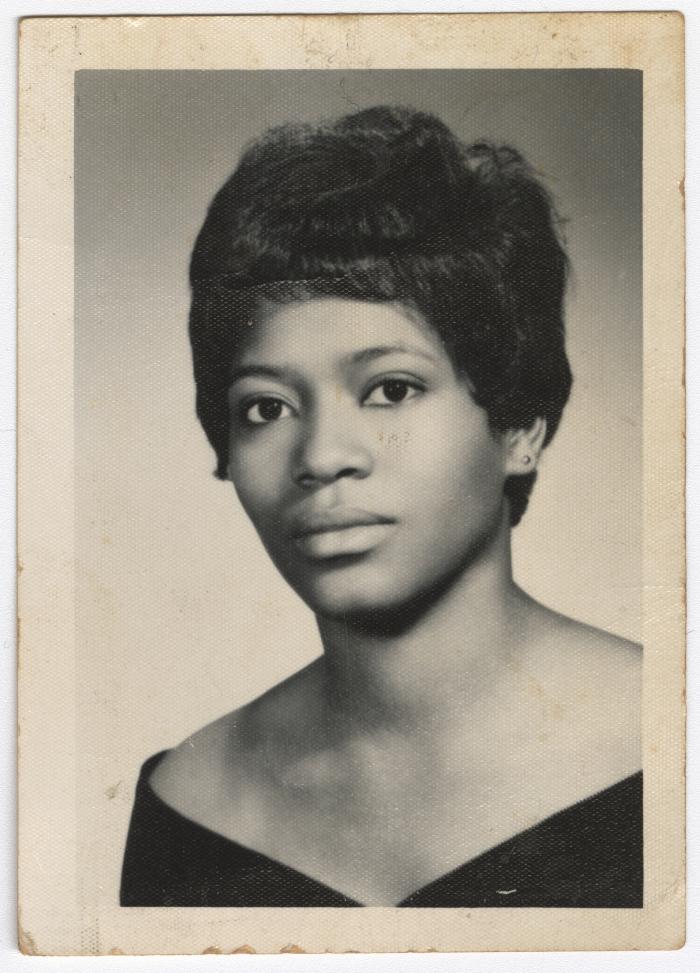 Felicia Strother Senior Photo