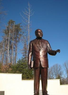 MLK Jr. Statue at Anne Arundel County
