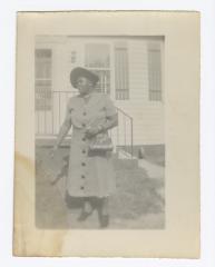 Elsie Briscoe finely dressed